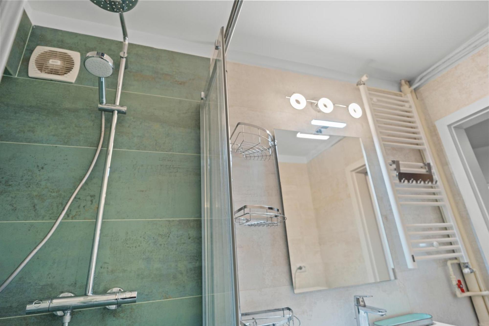 Super Retreat Apartament *